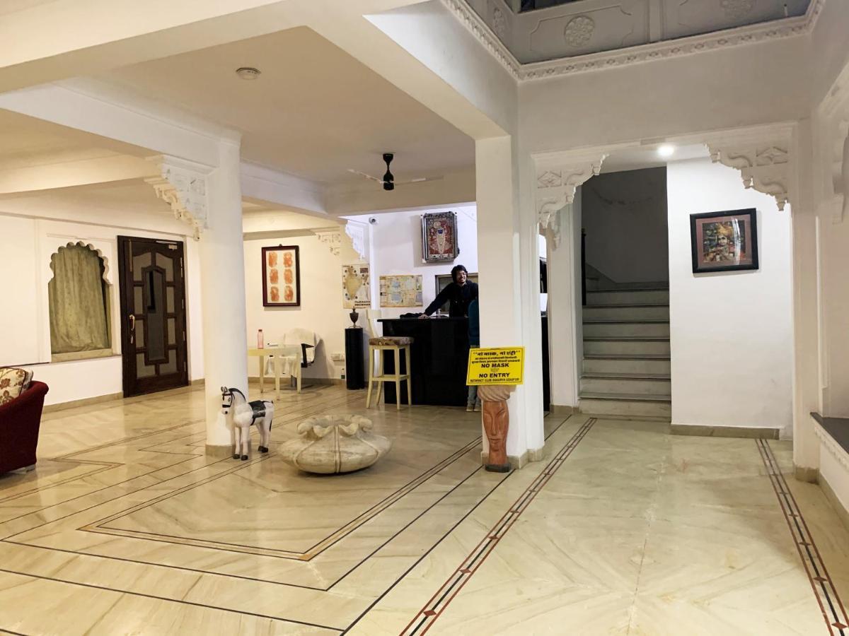 Hotel The Tiger Udaipur Exteriör bild