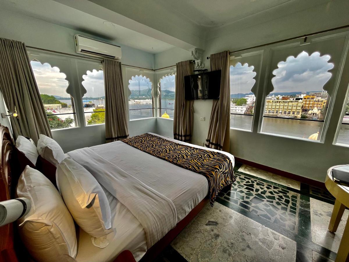 Hotel The Tiger Udaipur Exteriör bild