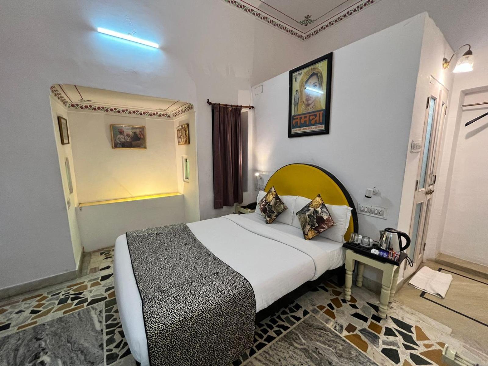 Hotel The Tiger Udaipur Exteriör bild