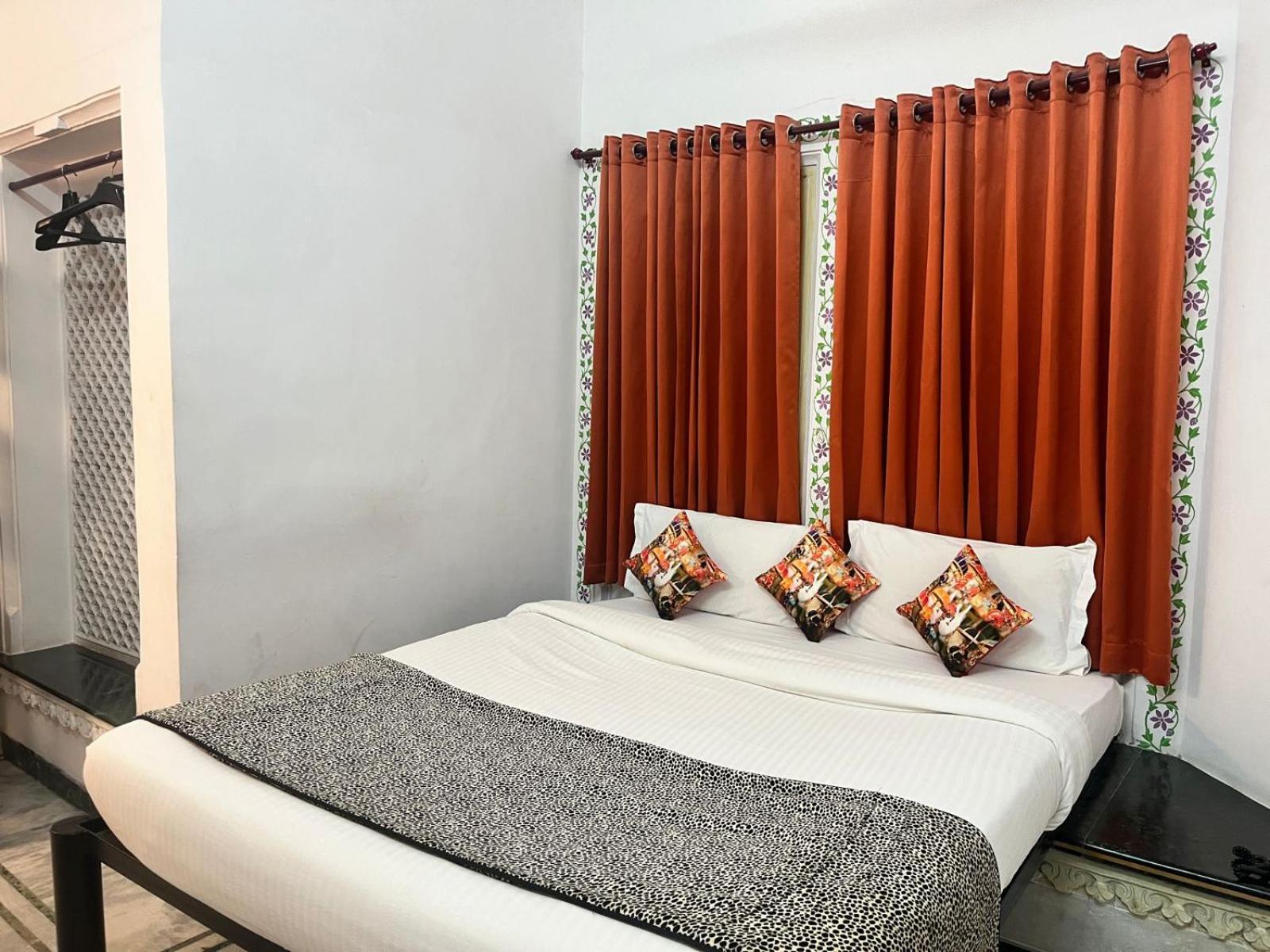 Hotel The Tiger Udaipur Exteriör bild